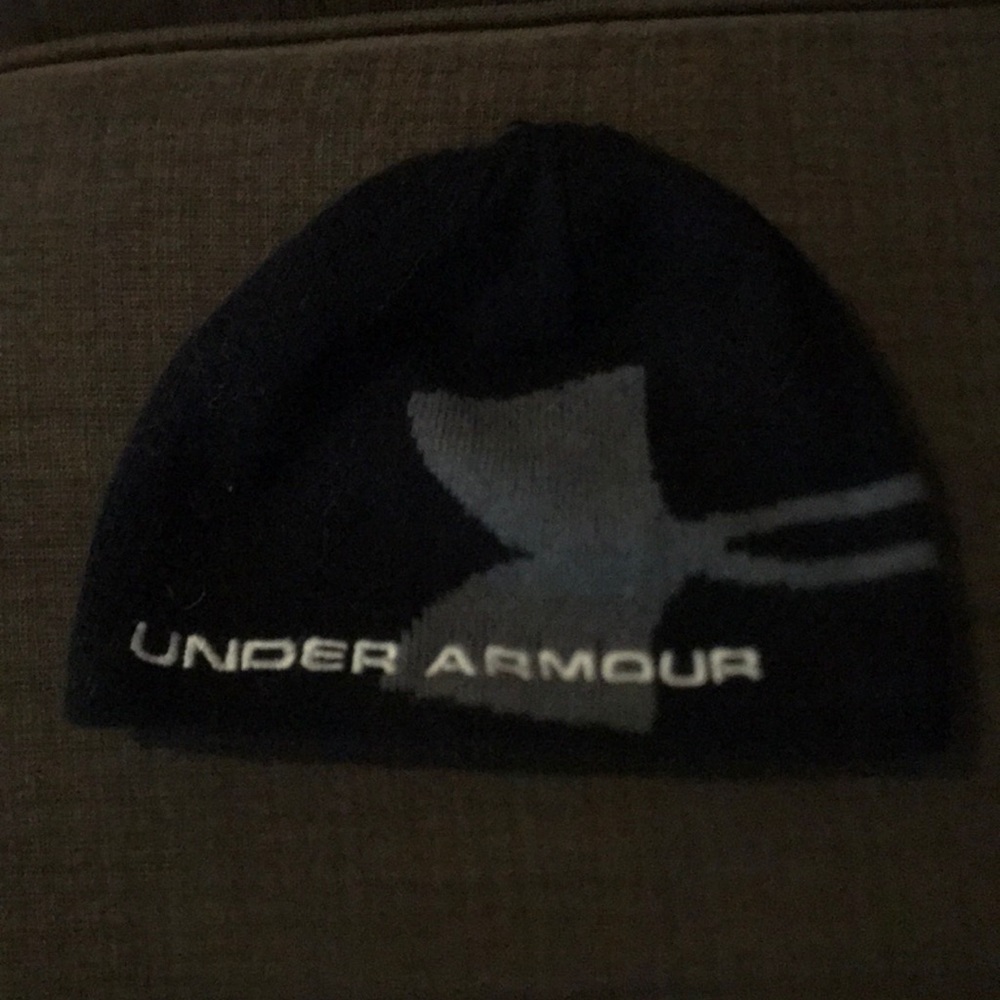 Black Under Armour Winter Beanie